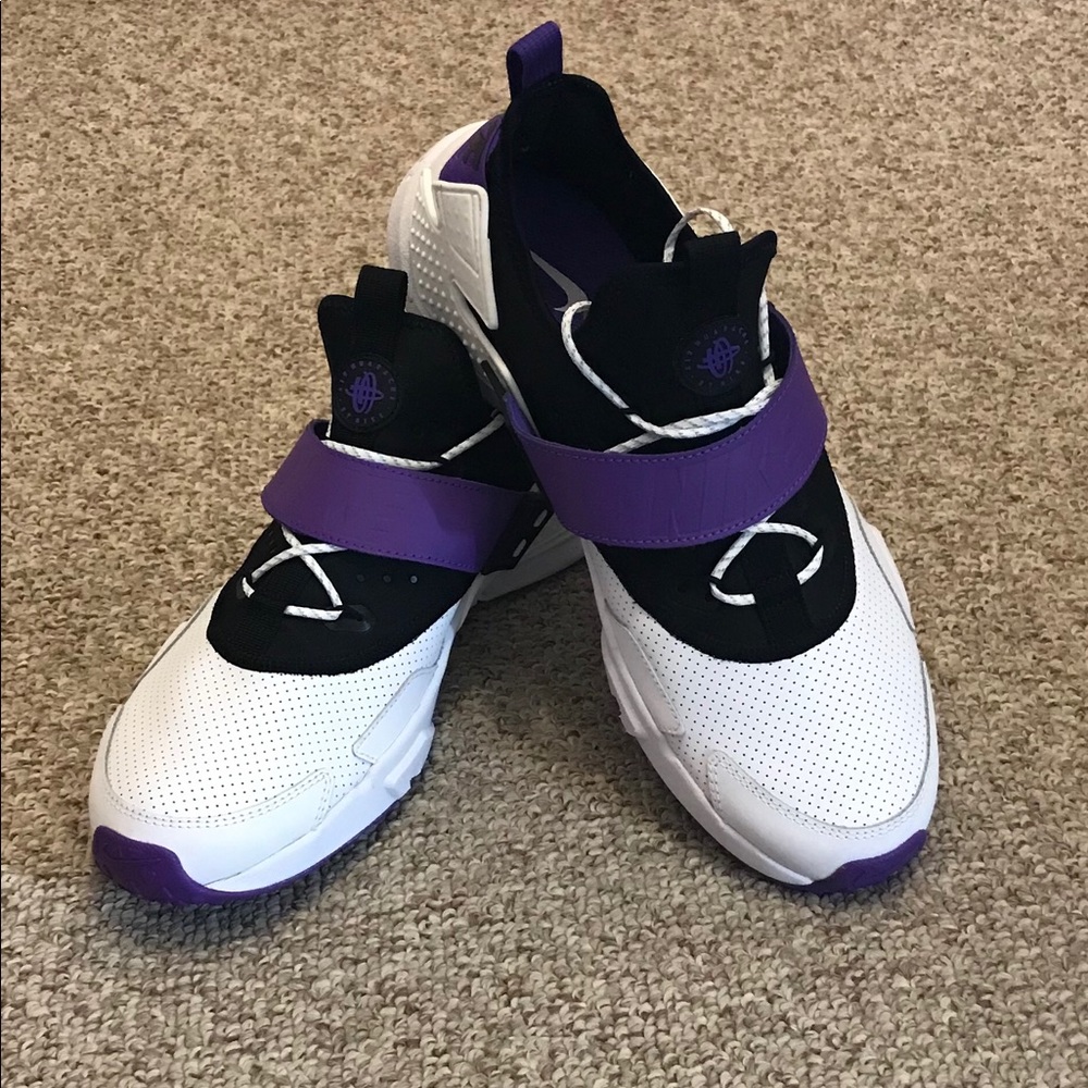 NIKE AIR HUARACHE RUN DRIFT PREM WHITE/HYPER GRAPE